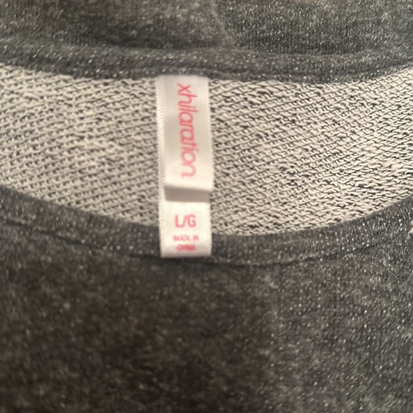 Grey sweater with sequin sleeves - Picture 3 of 3